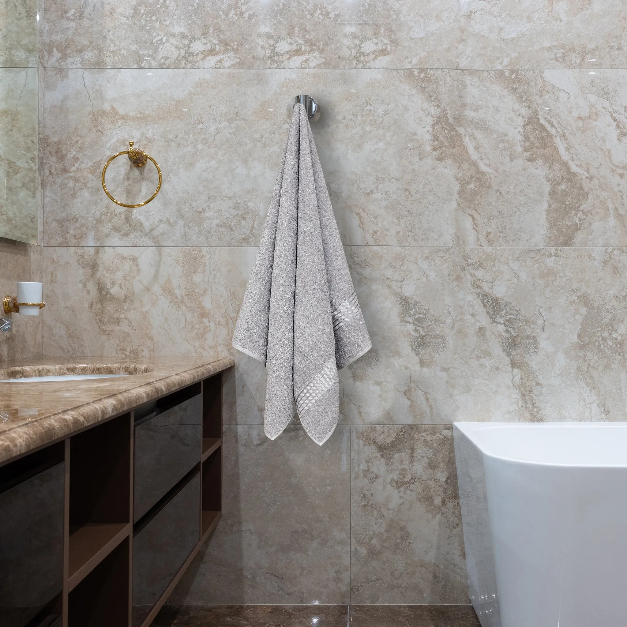 100% Cotton Bath Towel by Ruvanti - (27x54 Inch) - Silver