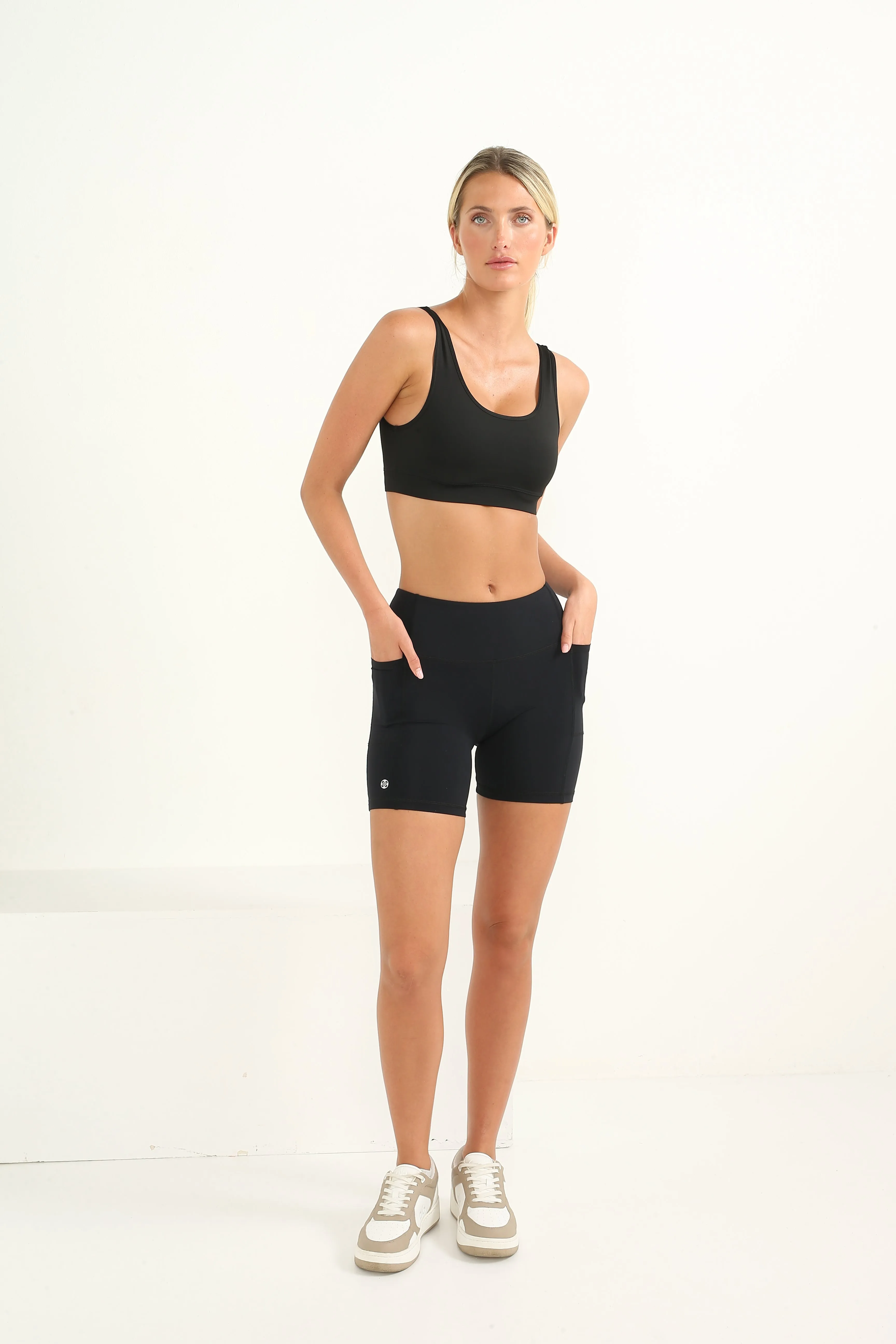 Bella Bustiere- Elevate Sports Bra- Scoop Back, Black