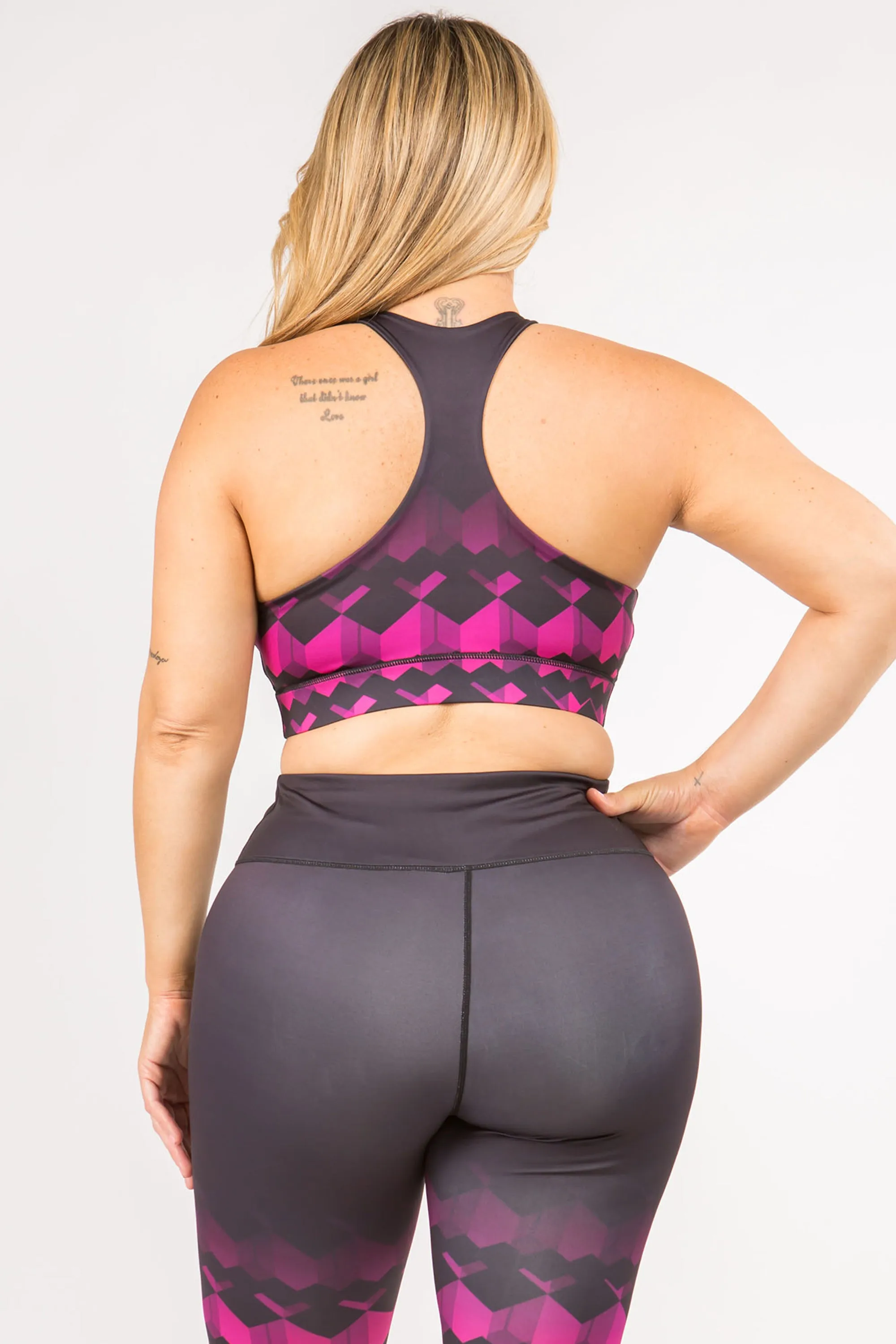Plus Size Falling for Diamonds Active Sports Bra