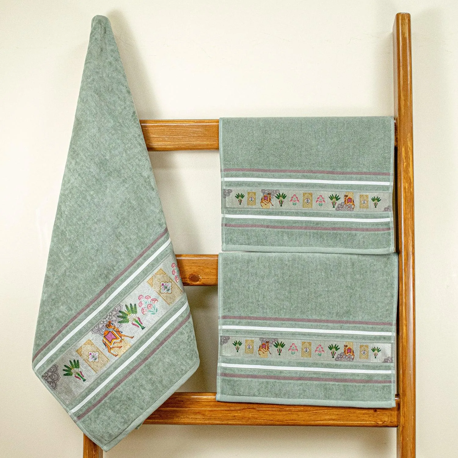 Regal 460 GSM Towel Set Of 3 | Ultra Soft & Highly Absorbent Towels